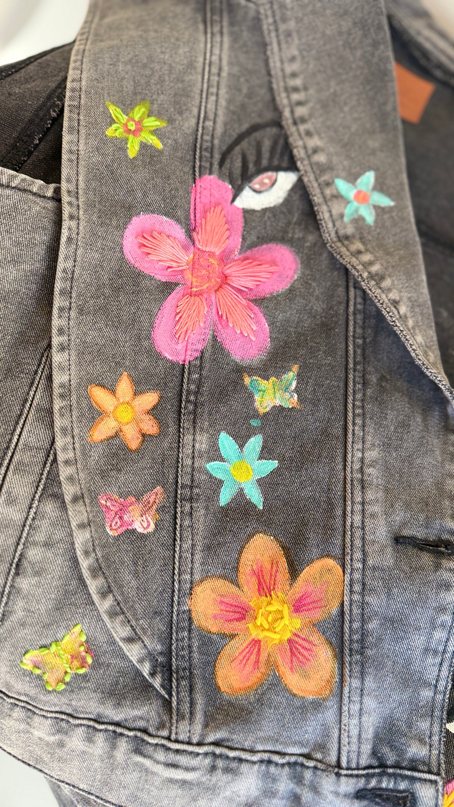 Flower Face Vest